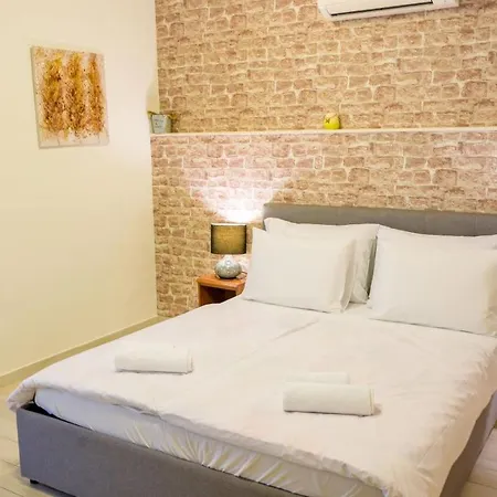 Bliss With Free Parking דירה *