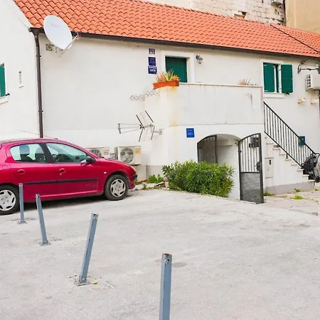 Bliss With Free Parking דירה *