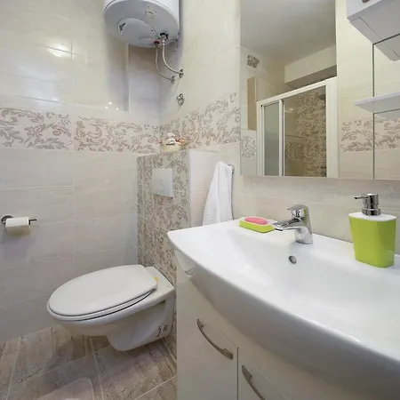 Bliss With Free Parking * 스플리트