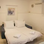 Bliss With Free Parking *